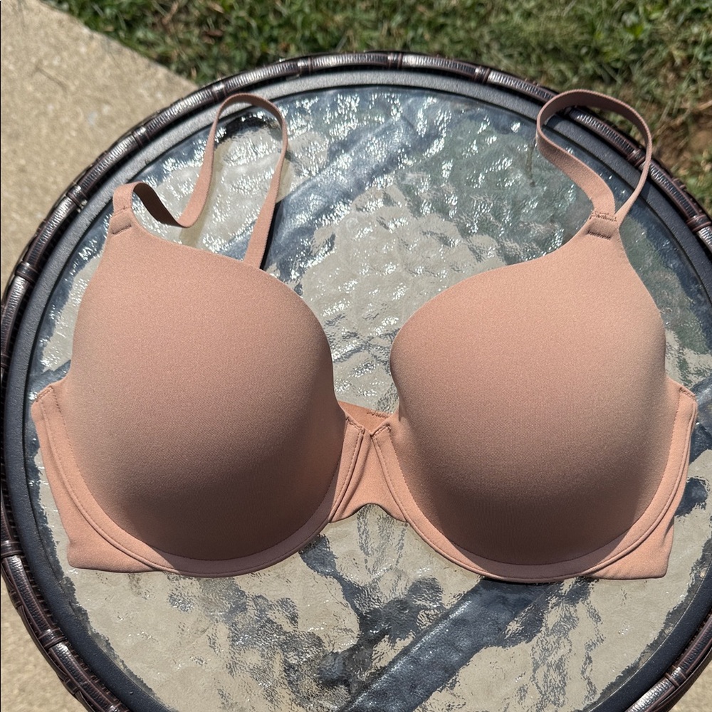 SKIMS T-shirt Bra